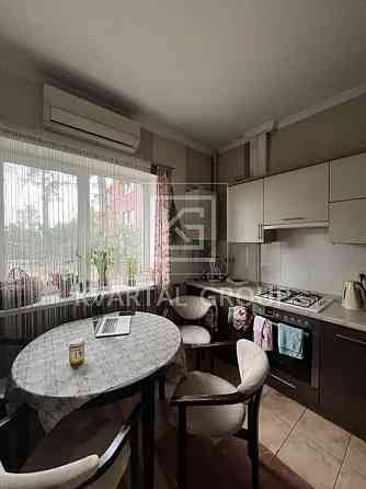 Без комісії.Повноцінна 2к з ремонтом.Можна під сертифікат чи постанову Гостомель