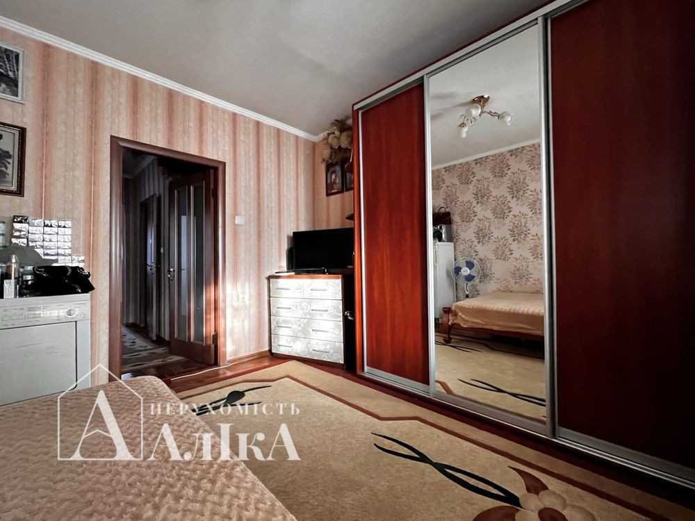 Продам велику 3-кімнатну квартиру з ремонтом в затишному місці Каменец-Подольский - изображение 7