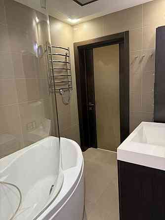 Продам 4-х комнатную квартиру с мебелью и техникой Лозовая