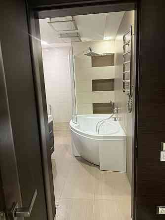 Продам 4-х комнатную квартиру с мебелью и техникой Лозовая