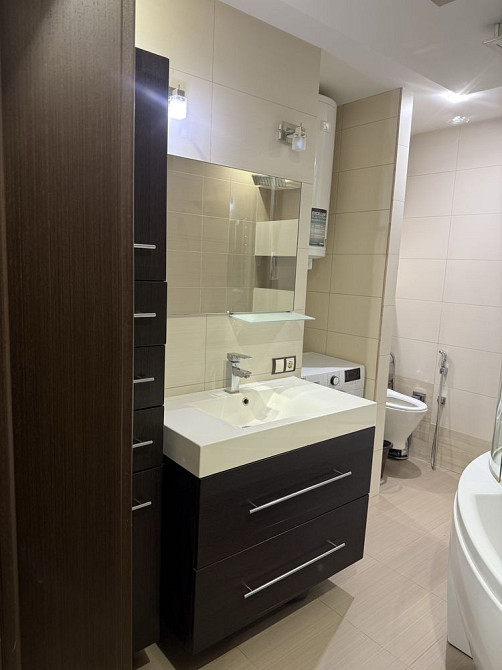 Продам 4-х комнатную квартиру с мебелью и техникой Лозовая - изображение 7