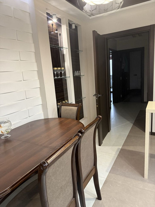 Продам 4-х комнатную квартиру с мебелью и техникой Лозовая - изображение 1