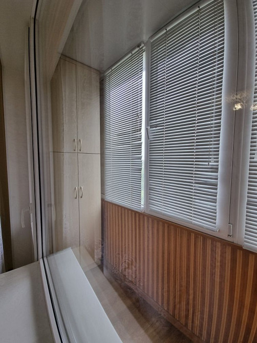 Сучасна квартира на Шуменському . Вікна на Миколаїв . Херсон - зображення 8