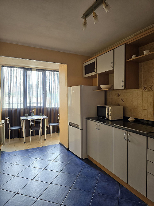 Реальная ! Сдается 3х кв-ра  м.Дворец Украина 2 мин , Антоновича 122 Киев - изображение 2