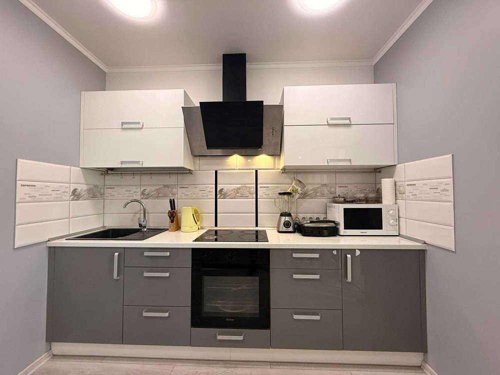 Поступила в продажу евродвушка с ремонтом в Цветном Бульваре Чорноморськ - зображення 1