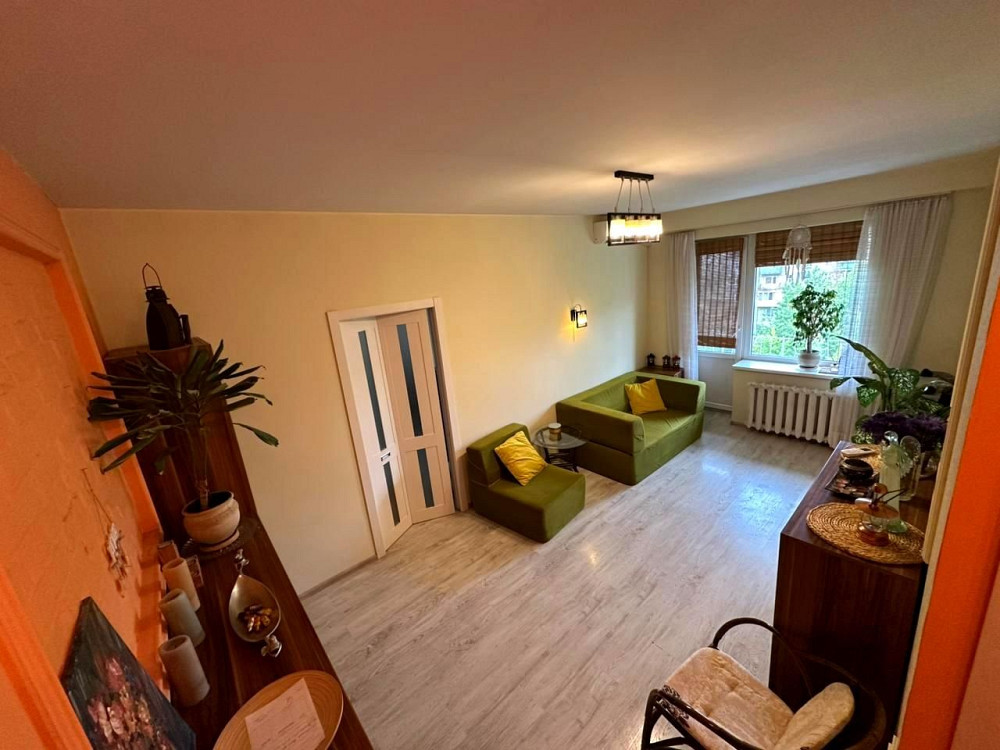 Затишна 2-кімнатна квартира з якісним ремонтом вул. Тампере 2/20 Київ - зображення 1