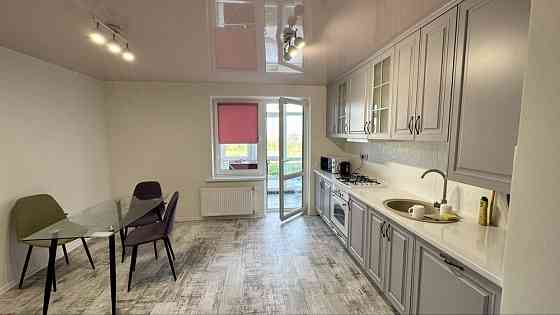 Трикімнатна квартира в ЖК Еко Дім на Тракті без комісії Львов