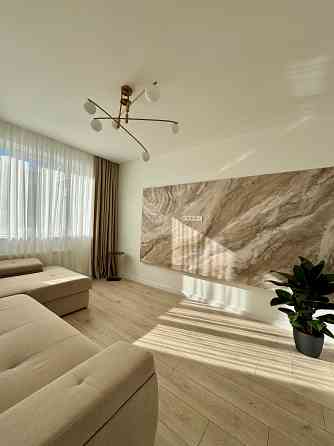 Продаж 2 кімнатної квартири в самому центрі з дизайнерським ремонтом. Ивано-Франковск