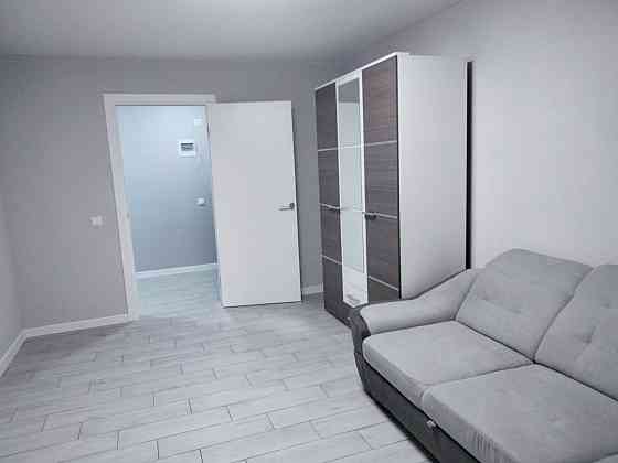 Поділ 1-о кімн.кв. в новому будинку з ремонтом Полтава