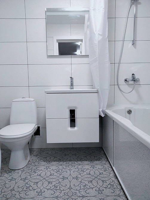 Поділ 1-о кімн.кв. в новому будинку з ремонтом Полтава - изображение 4