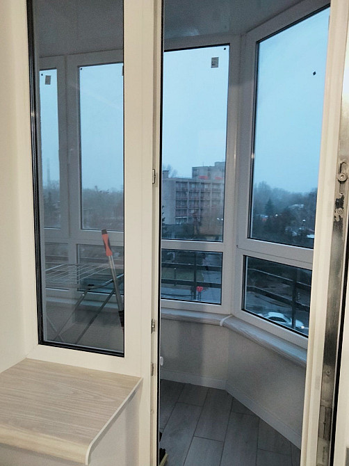 Поділ 1-о кімн.кв. в новому будинку з ремонтом Полтава - изображение 2