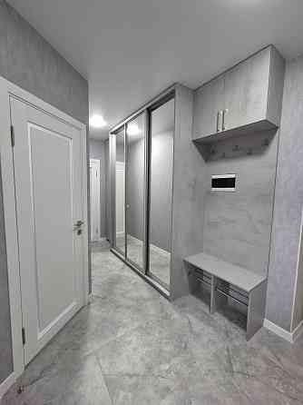 Здається 2 кімнатна квартира на Озерній Хмельницький