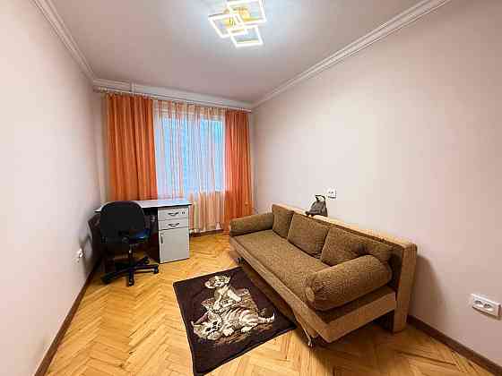 Оренда! ТЦ-МАЙДАН. 2-кімнатна квартира. Черновцы