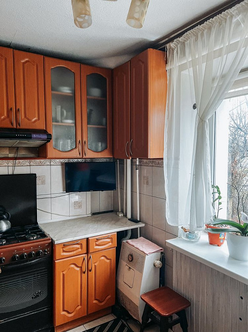 Продам 2-кімнатну квартиру від власника, з меблями, ремонт  - зображення 4