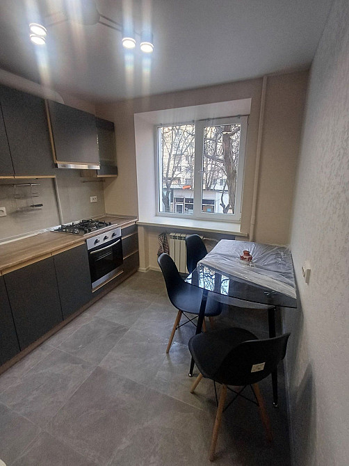 Продам 2 ком. современный новый ремонт мебель техника Таирова Одеса - зображення 3