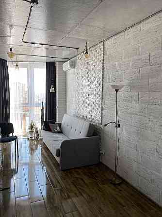 Здам 2-к квартиру Позняки Драгоманова 2 Киев