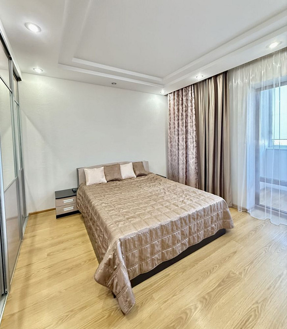 ТЕРМІНОВО 2-х кімнатна на Героїв Майдану Черновцы - изображение 3