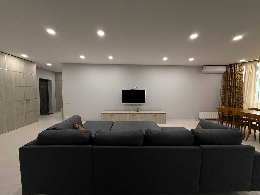 Здам довгостроково видову 3-к квартиру, Київ, Дніпровський, 1000 $/міс Киев - изображение 2