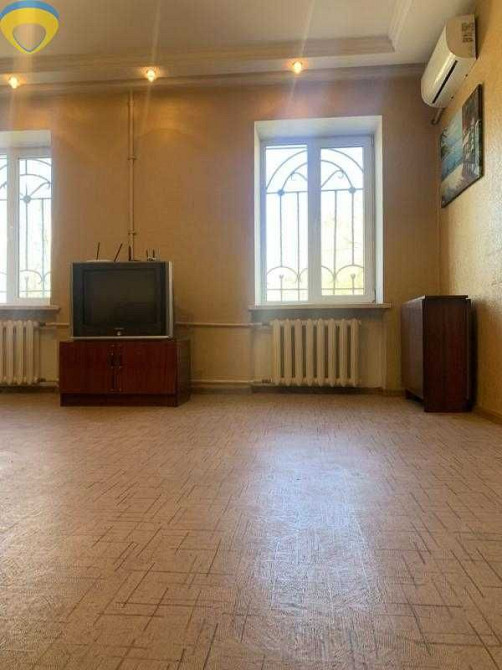 ПРОДАМ 2-кімнатна квартира в сталінці в Приморському районі Одеса - зображення 1