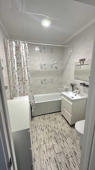 √ Продаж яскравої 1 кімнатної квартири на Щасливому Ровно - изображение 8