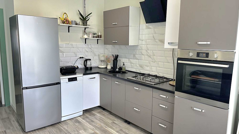 √ Продаж яскравої 1 кімнатної квартири на Щасливому Ровно - изображение 2