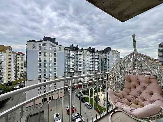 Укомплектована трикімнатна з терасою біля Епіцентру Ивано-Франковск