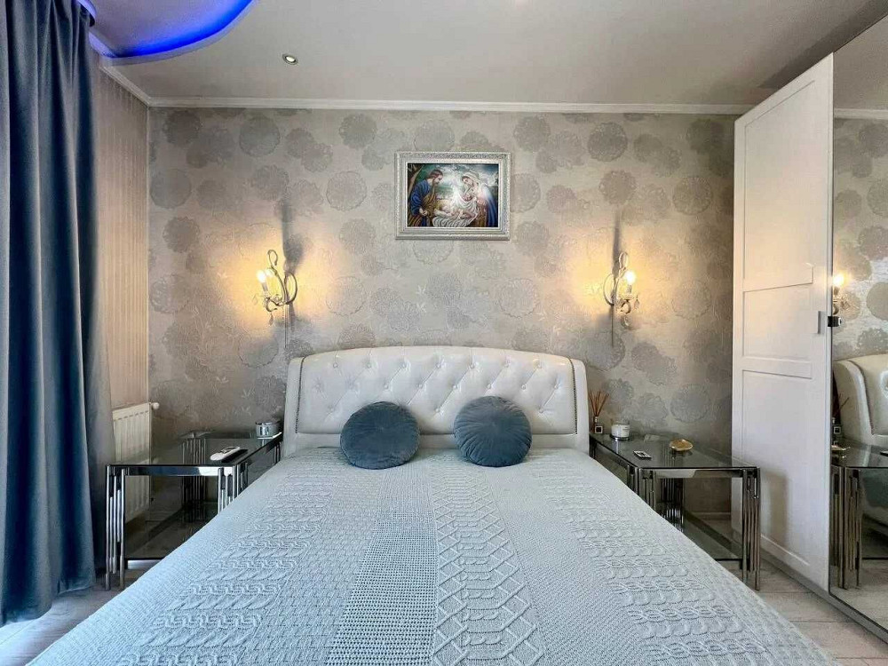 Укомплектована трикімнатна з терасою біля Епіцентру Ивано-Франковск - изображение 3