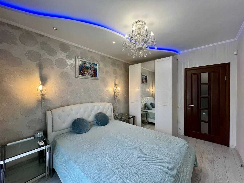 Укомплектована трикімнатна з терасою біля Епіцентру Ивано-Франковск - изображение 4