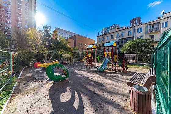 Оренда Квартира, Печерський район, вул. Назарівська, 91 м2 Киев