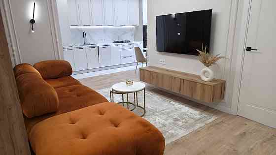 Центр, Кухня-вітальня+дві окремі кімнати, гардеробна, р-н Бандери Ивано-Франковск