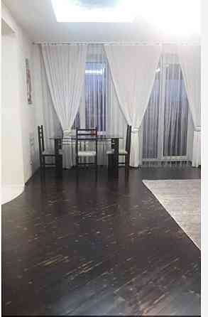 Центр, Соборності стильна 2-х кімнатна квартира  з дизайнерським ремон Полтава