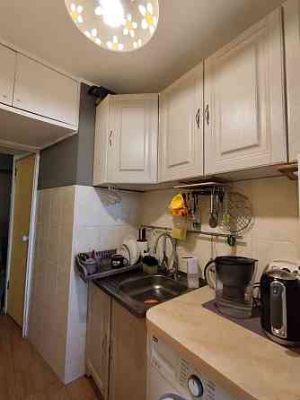 Продам гостинку 29м.кв.,метро Деміївська   46000$ Киев