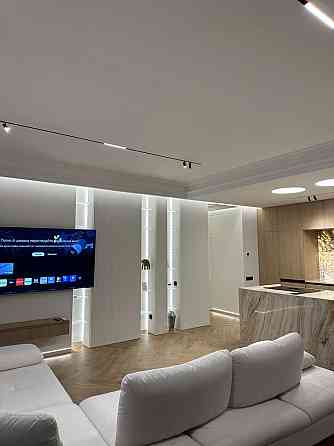 Видова дизайнерська квартира преміум-класу з видом на озеро Рівне