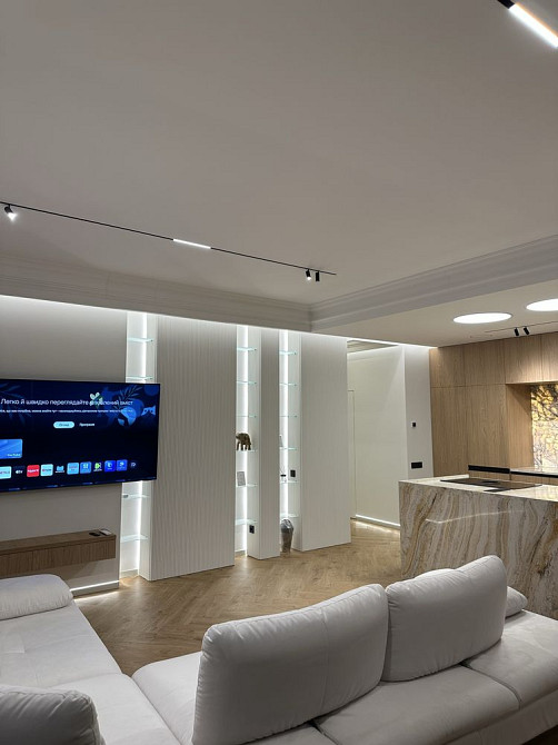 Видова дизайнерська квартира преміум-класу з видом на озеро Рівне - зображення 4