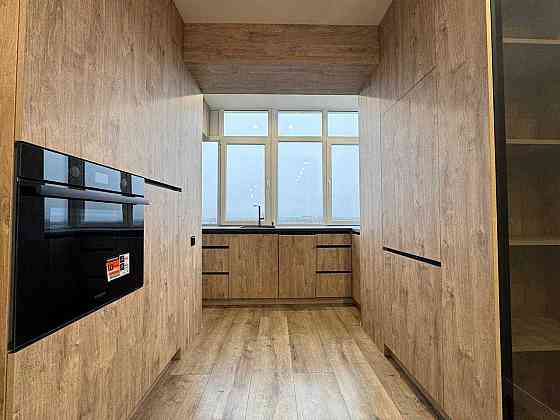 Велика 1 кім+кухня-студія, окремий гардероб, укоплектована в центрі Ивано-Франковск