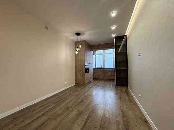 Велика 1 кім+кухня-студія, окремий гардероб, укоплектована в центрі Ивано-Франковск