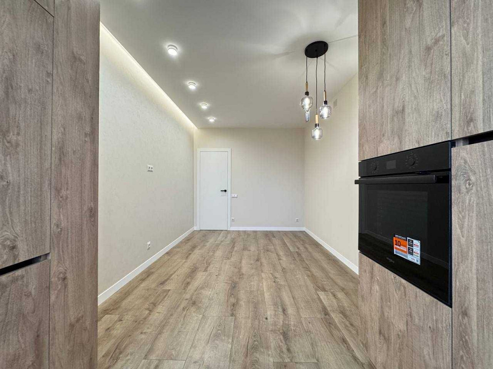 Велика 1 кім+кухня-студія, окремий гардероб, укоплектована в центрі Ивано-Франковск - изображение 8