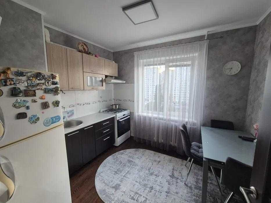 Продам 1- но ком. "чешку" с ремонтом на Небесной сотни Одесса - изображение 1