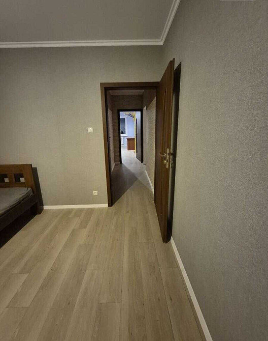 Продаж видової 3 кімнатної квартири, вул. Милославська 4 Киев - изображение 8