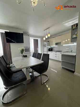 Продаж дворівневої квартири з ремонтом у центрі Ивано-Франковск