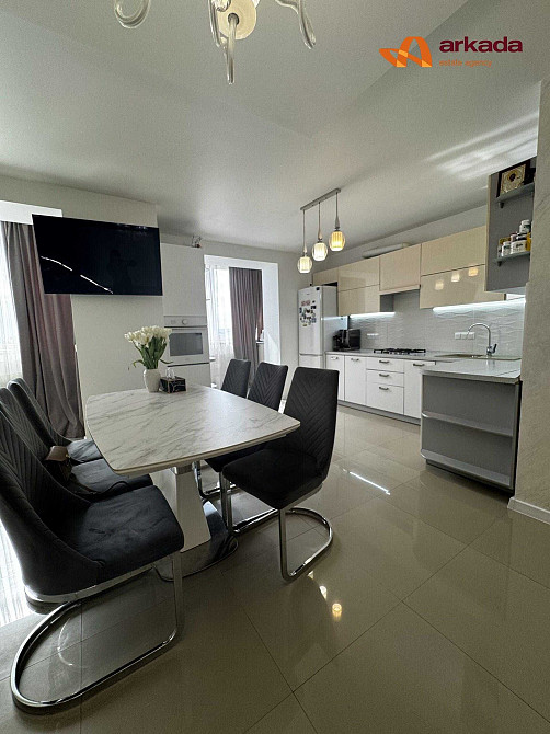 Продаж дворівневої квартири з ремонтом у центрі Івано-Франківськ - зображення 2