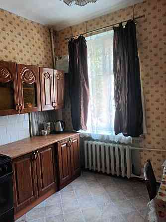 Сдам 2-х кімнатнуру людям.Мебльована В центрі міста Світловодськ