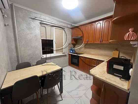 Оренда 3 к. кв. вул. Драгоманова 13/10, Дарницький р-н, м. Позняки Киев