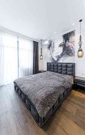 Дизайнерская квартира( 2 спальни) жк Санторини / 10 Фонтана Одесса