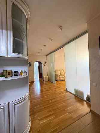 Оренда 3-х кімнатної квартири 117 м2 по вул.  Максима Кривоноса, 17 Киев