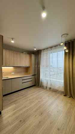 Однокімнатна з ремонтом у центрі міста. Газове опалення! Ирпень