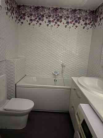 Златоусівська 55 трьохкімнатна без комісії .Власник Киев