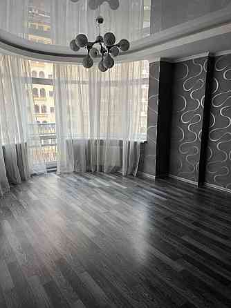 Златоусівська 55 трьохкімнатна без комісії .Власник Киев