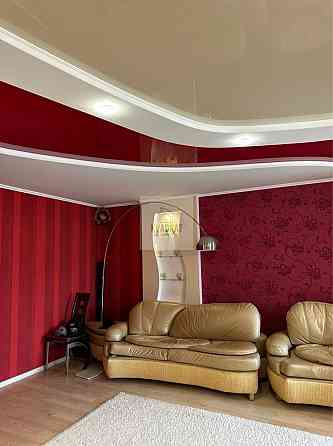 Продам у центрі міста чудову 2-х рівневну квартиру.р-н Юску Кам`янець-Подільський