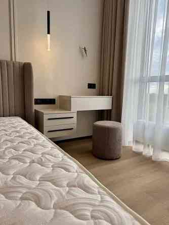 3к квартира 76м², ДИЗАЙНЕРСЬКА, ЖК Варшавський плюс, Виговського, 44 Киев